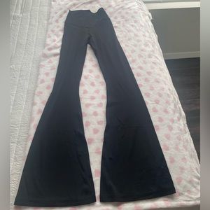 American Eagle Yoga Pants!